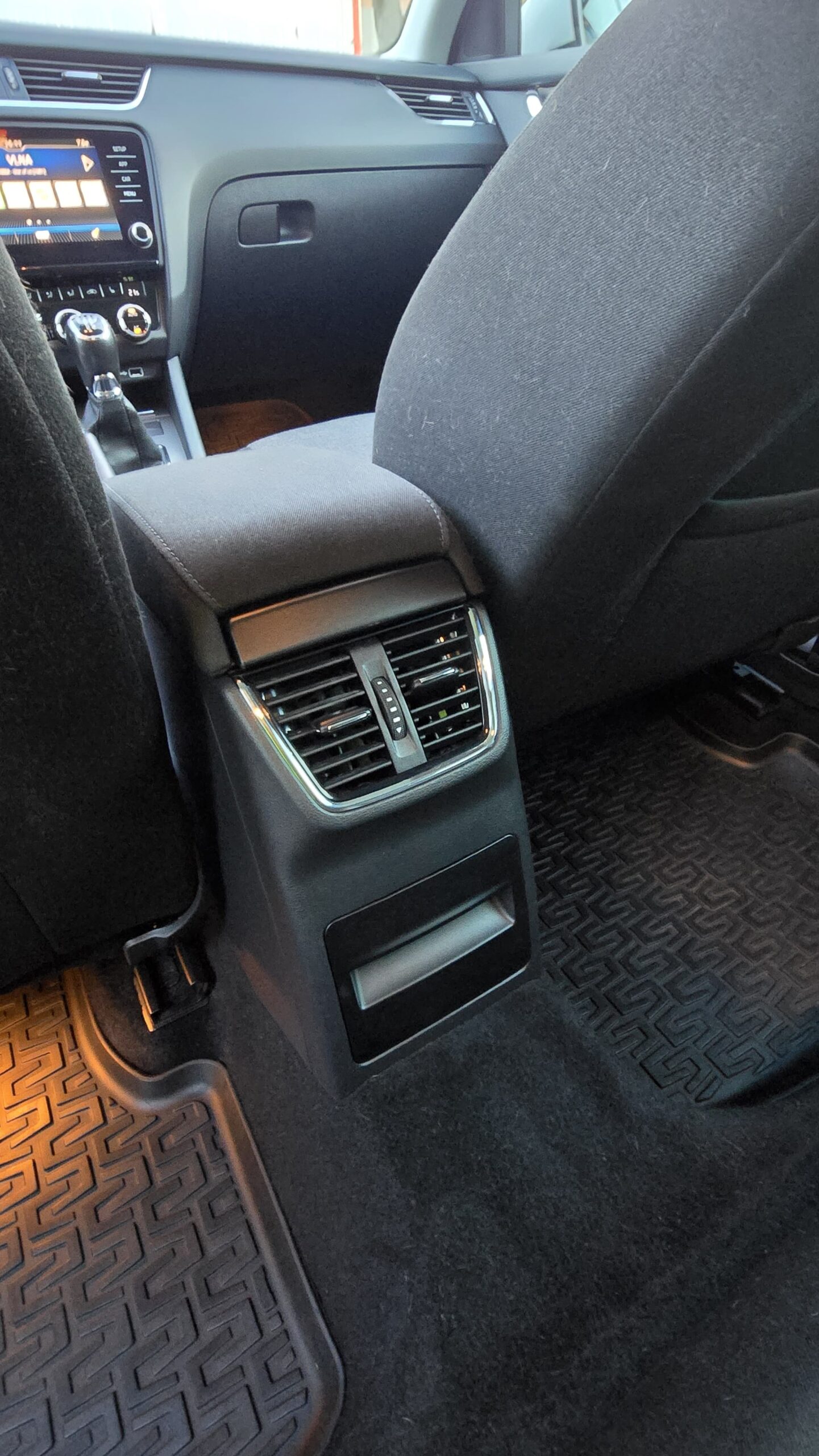 Škoda octavia combi plný