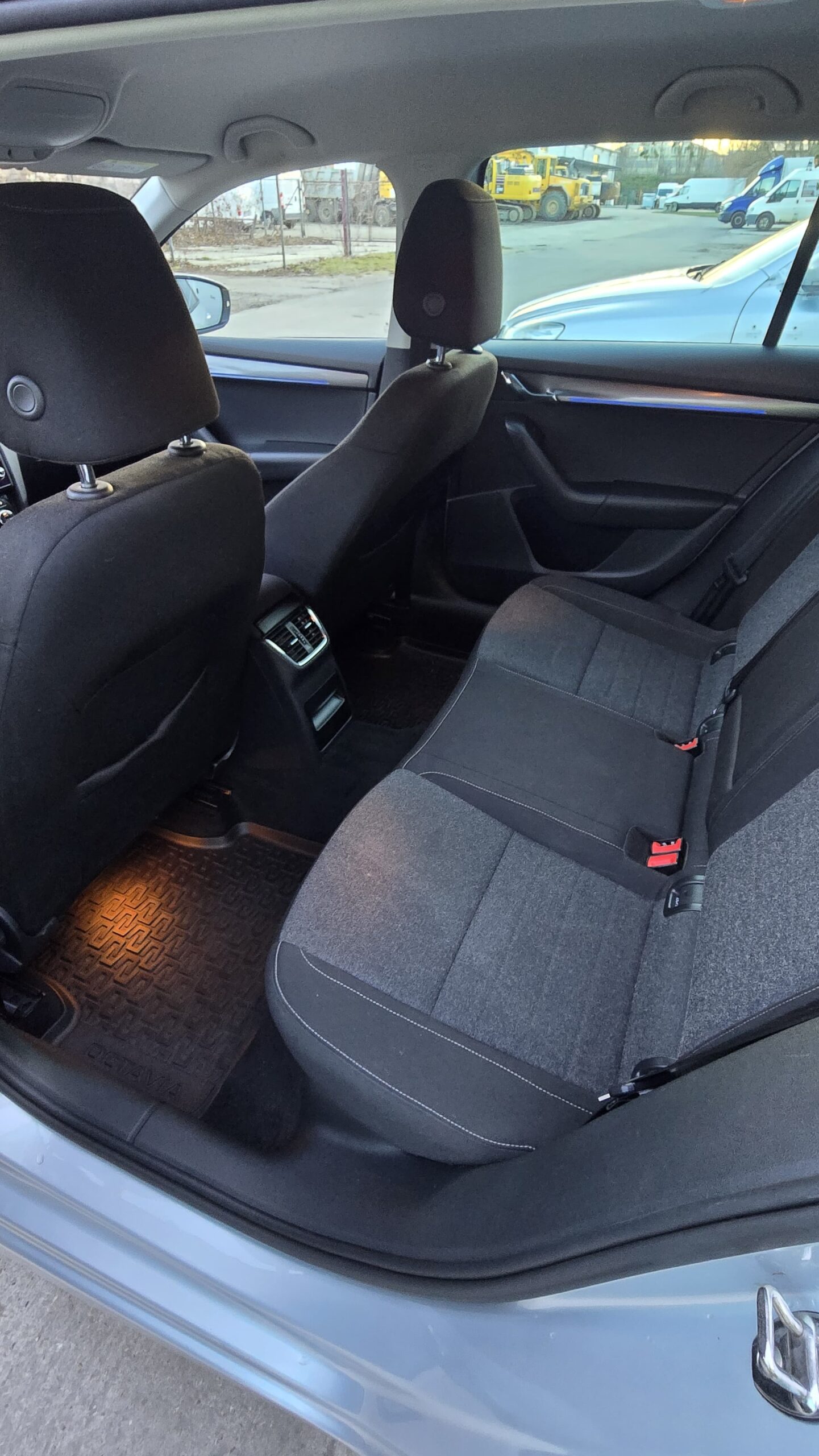 Škoda octavia combi plný