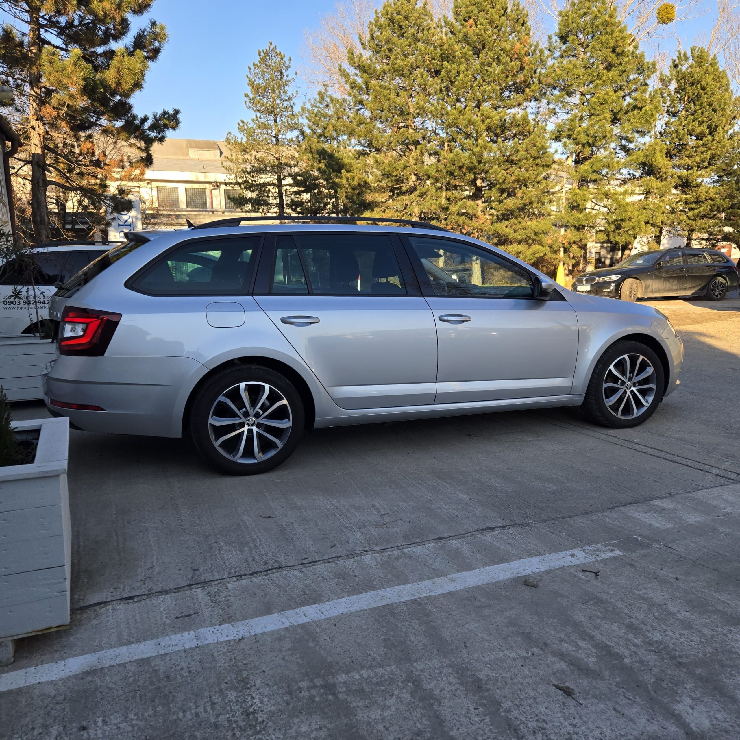 Škoda octavia combi plný