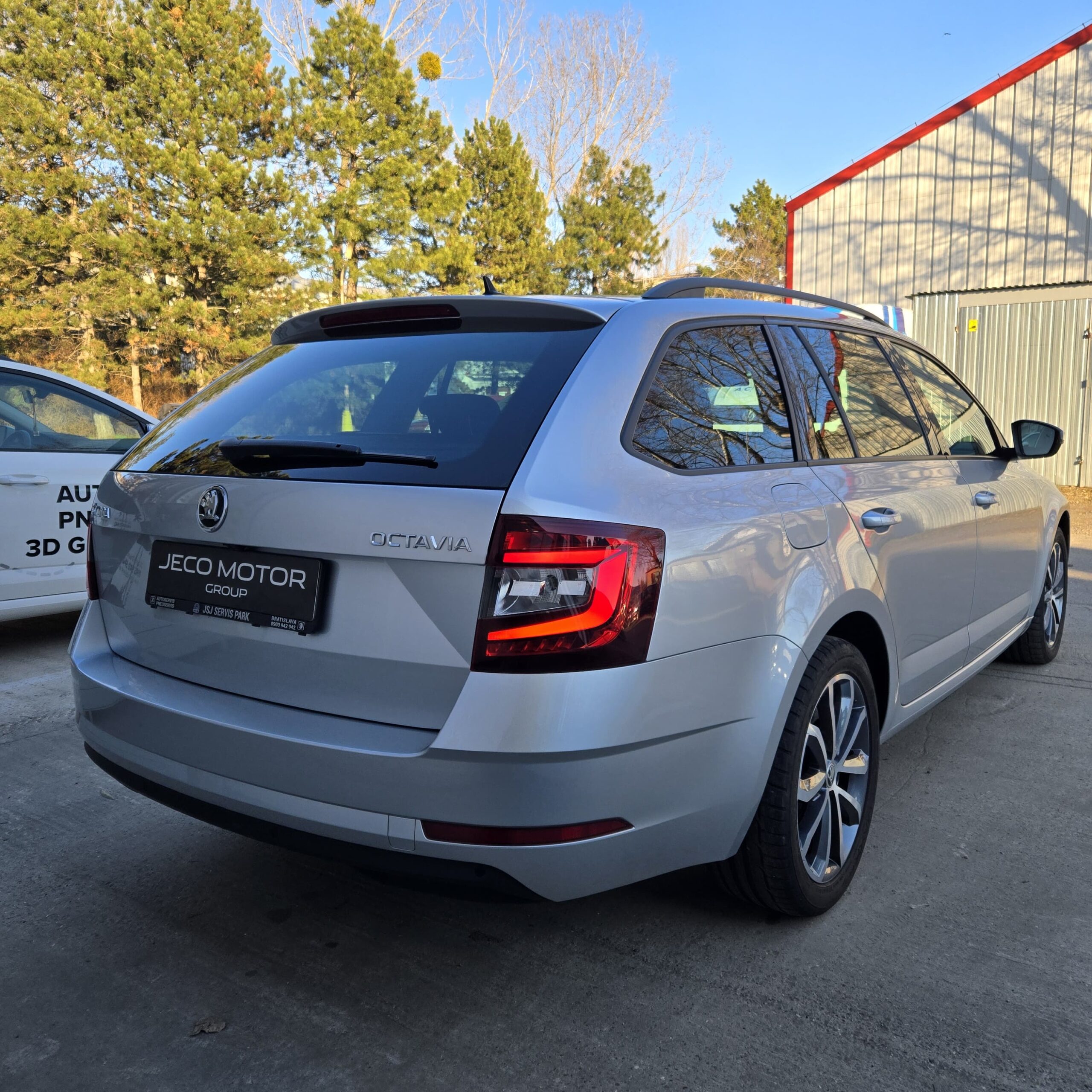 Škoda octavia combi plný